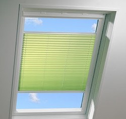 fenster sonnenschutz - plissee-faltenstoren